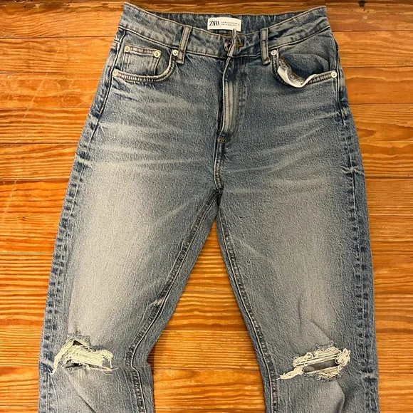 Jeans - Picture 3 of 4